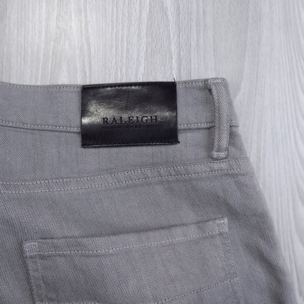Raleigh Denim Workshop Alexander Grey Jeans Mens Size 33 Handcrafted NC USA
